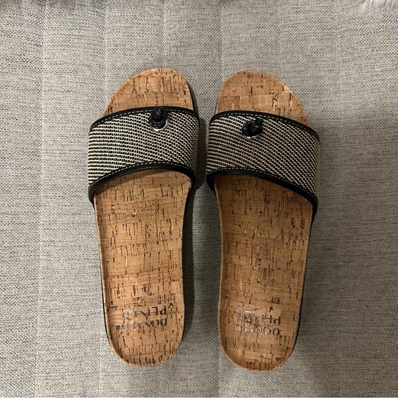 Donald Pliner Farrah Platform Slide Sandal - Picture 2 of 7